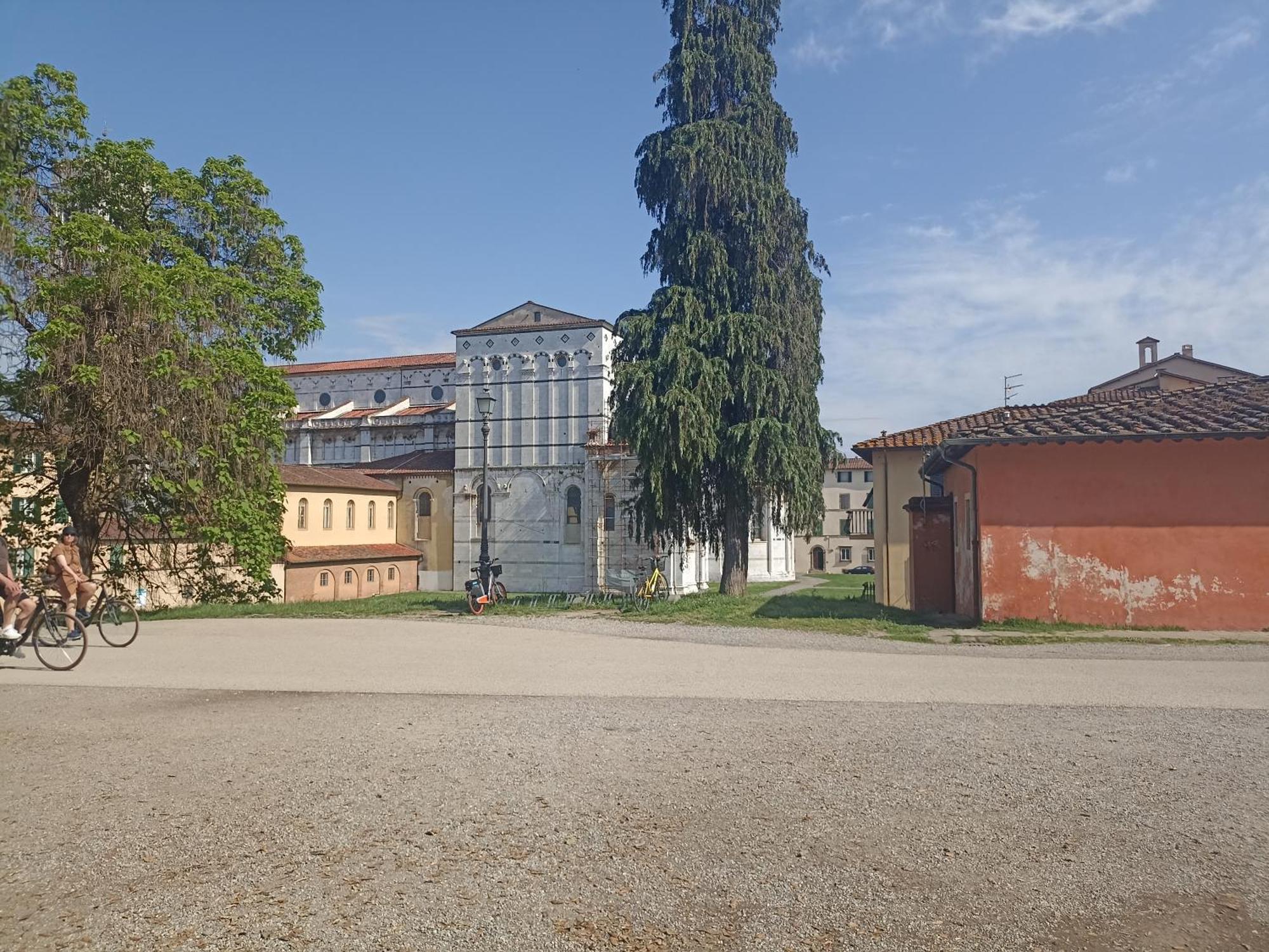 Gem In The City Center Of Lucca With Air Conditioning - Exclusive Ground Floor House Inside The Walls Close To Botanical Garden And Piazza San Martino Villa Dış mekan fotoğraf